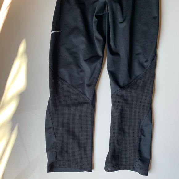 Nike 3/4 length dri-fit pants - Picture 3 of 4